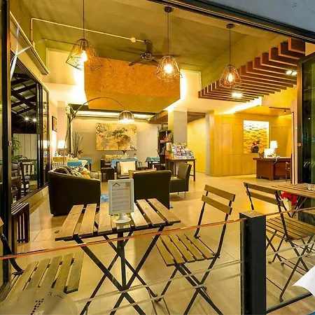 Sea Front Home Hotel - Patong Beach